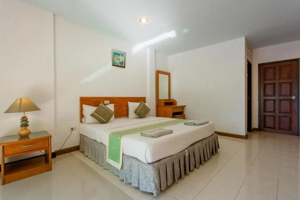Standard Double room with balcony (full double bed)