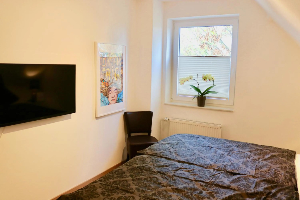 Ferienwohnung Seestern in Steinhude, ruhig gelegen , 2 Schlafzimmer, 2 Bäder, Gartennutzung, Freies WLAN - Vorschau 5