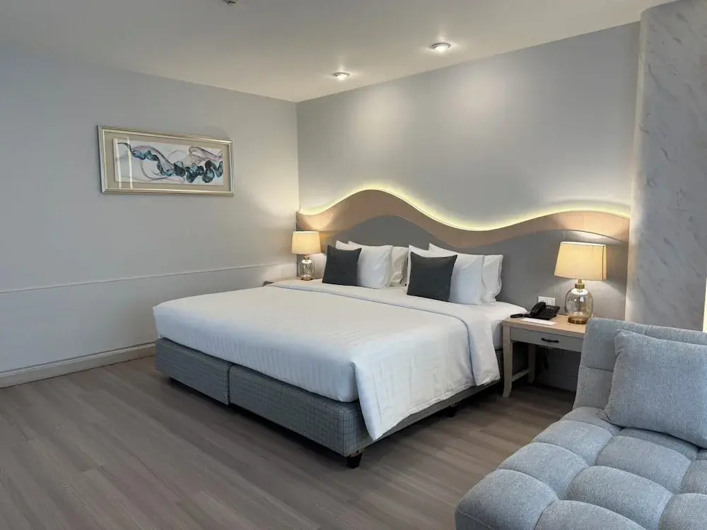 Grand room