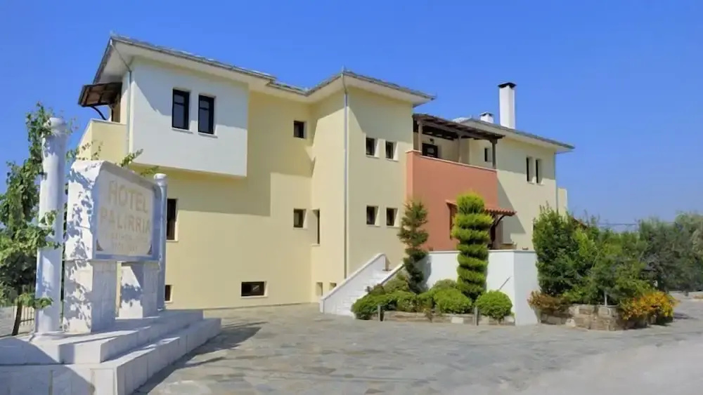 Palirria Hotel & Studios