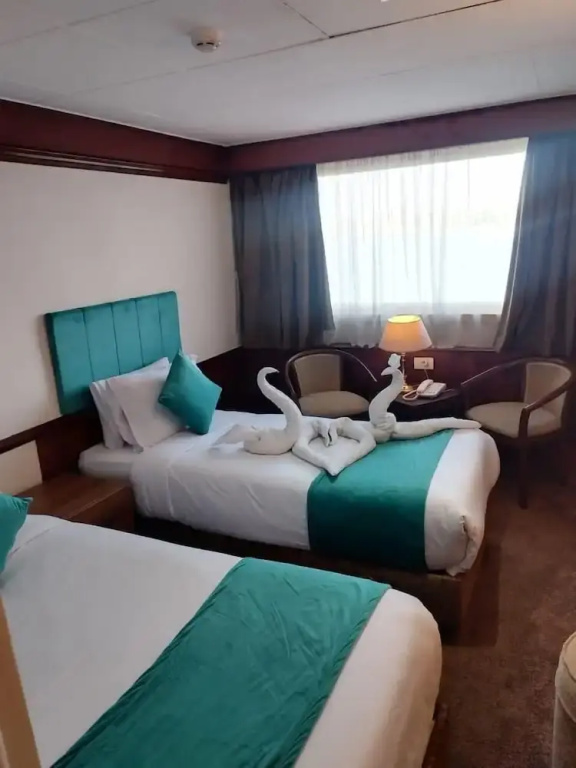 Standard Double Family room with river view (full double bed)