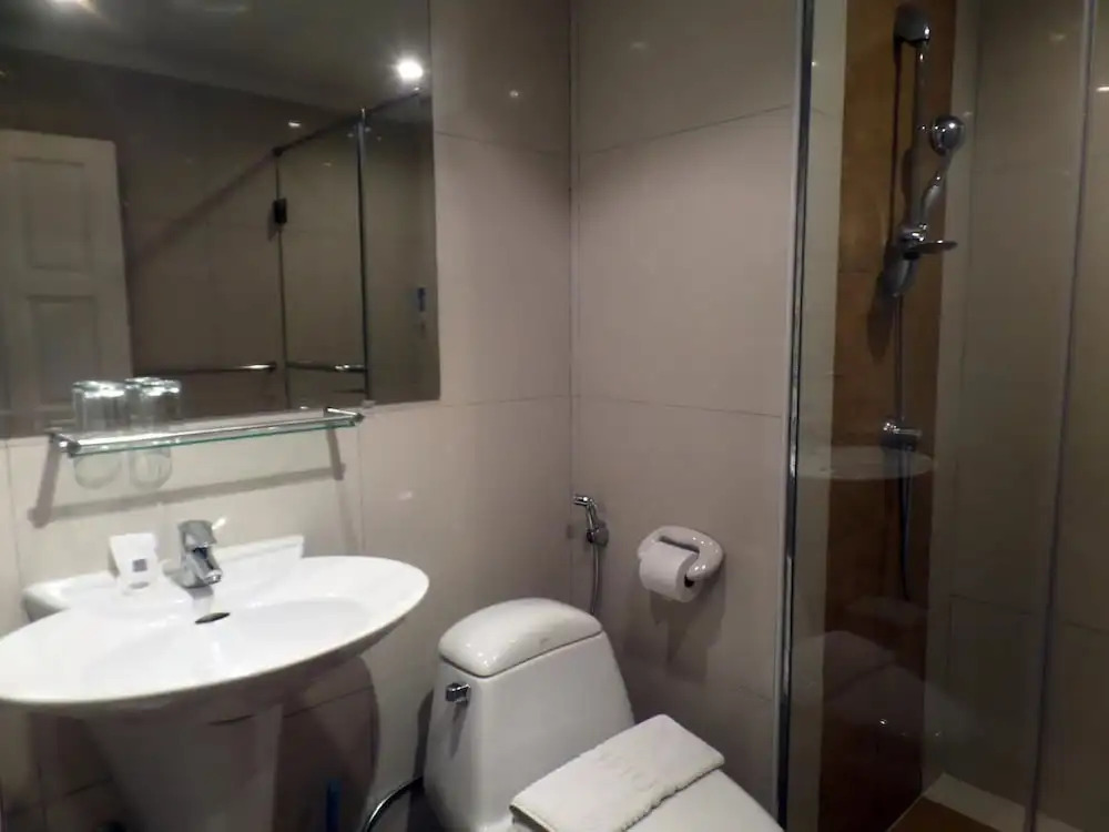 Апартаменты с 2 комнатами с балконом в Westbury Residence
