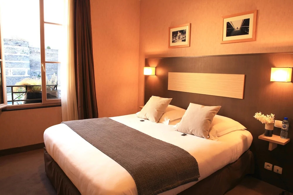 Premium Triple room