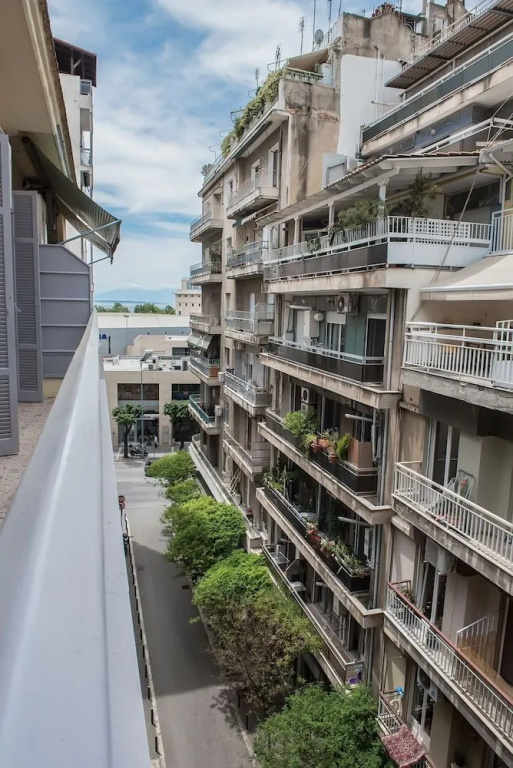 #Isabelle Apt by halu! Apartments