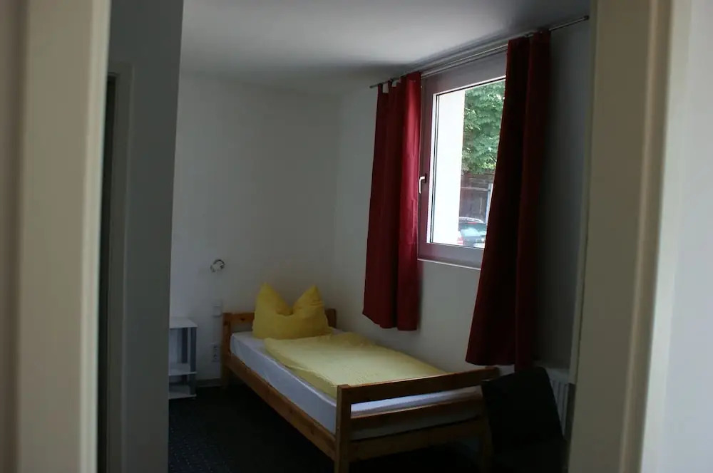 Image 7