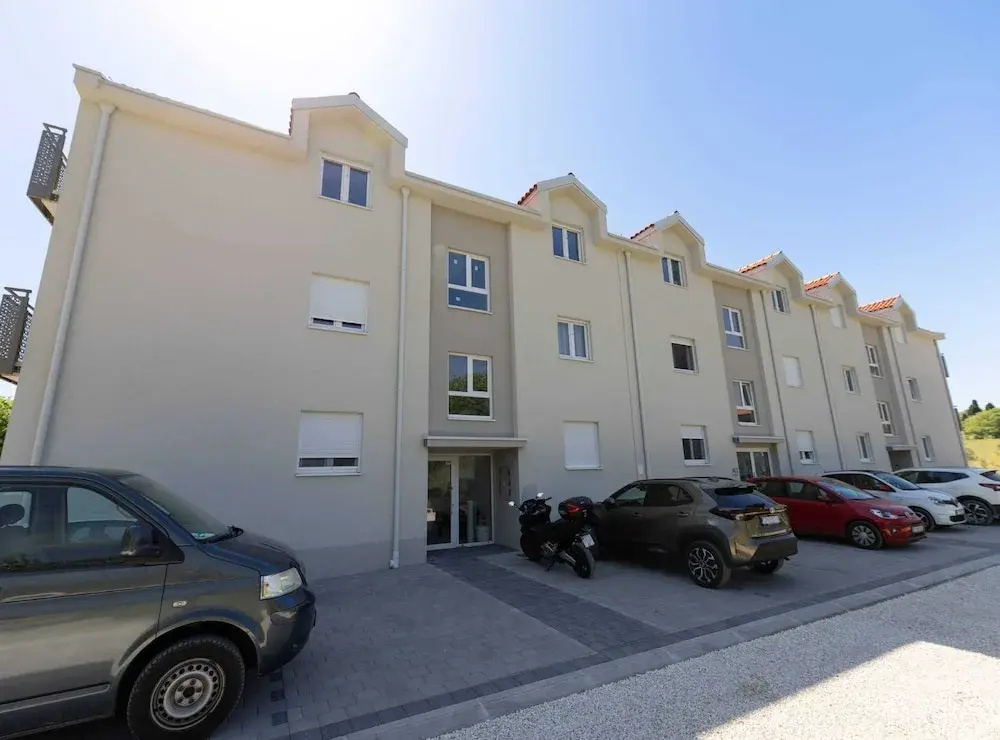 Kastel Stari Sunny Downtown Apartment With Terrace