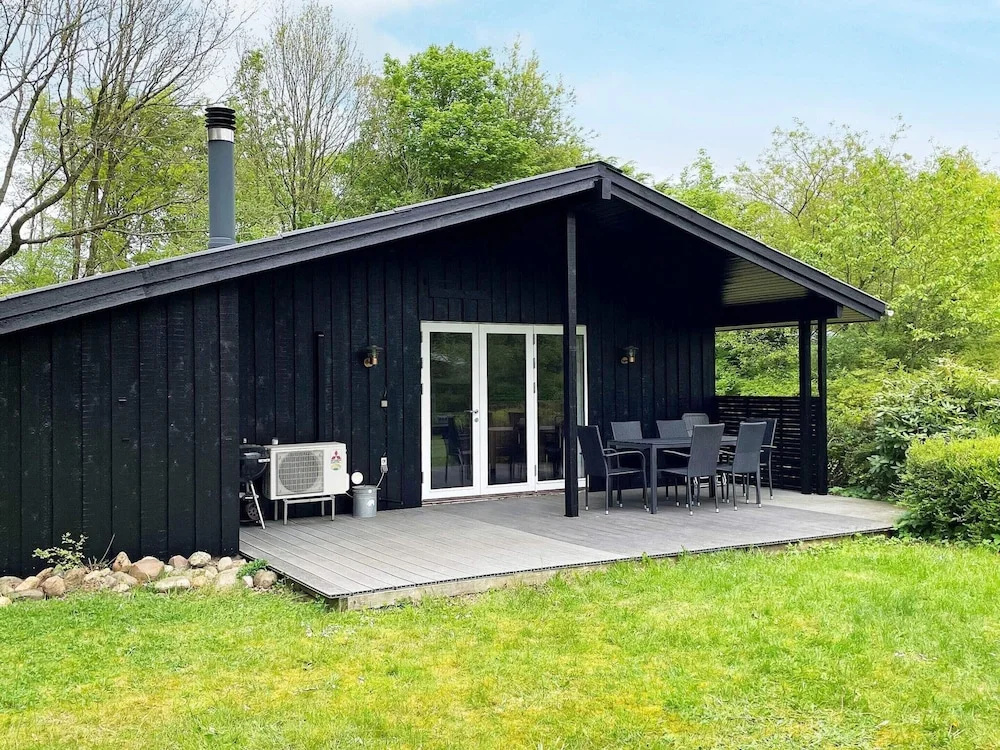 6 Person Holiday Home in Toftlund