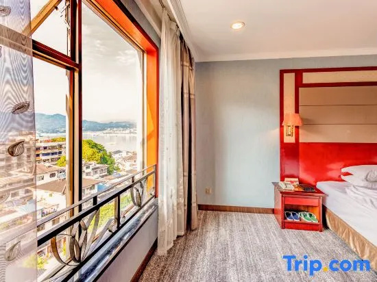 Standard Double room with river view (twin beds)