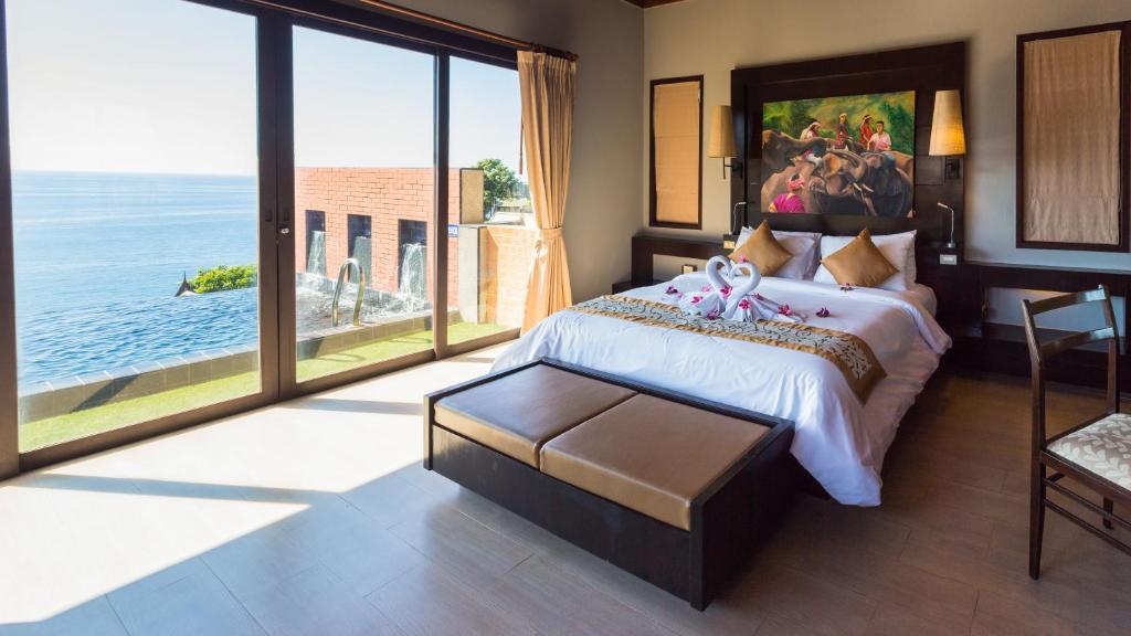 Ayara Kamala Resort & Spa