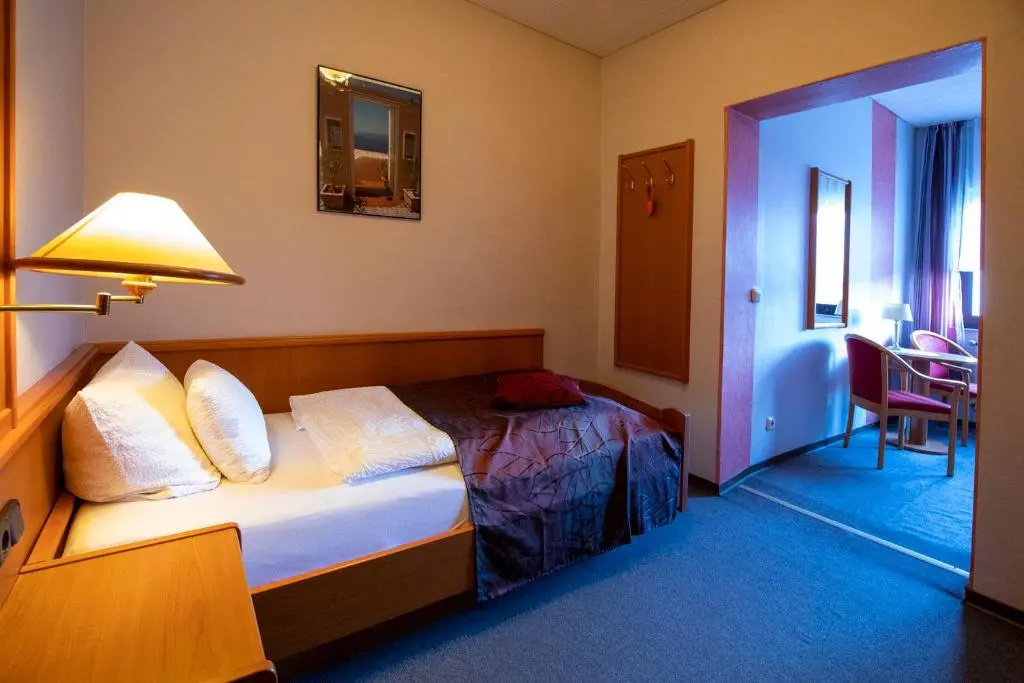 Economy room
