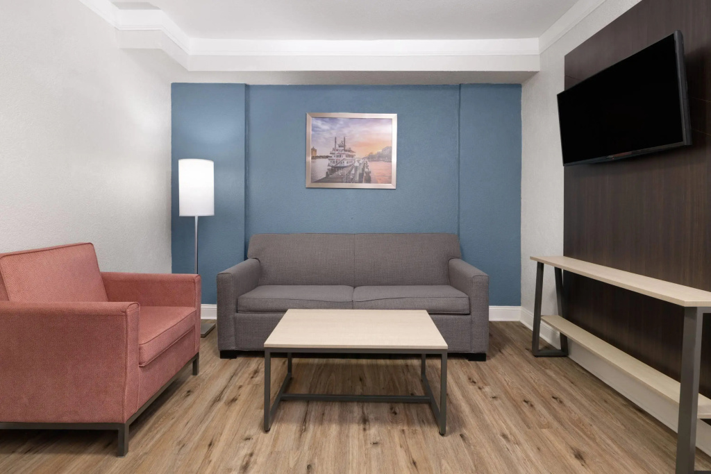 Wingate by Wyndham Savannah Gateway - Général