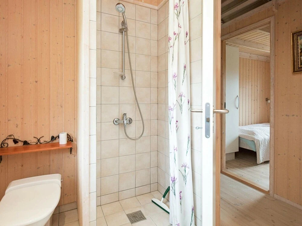 Beautiful Holiday Home in Dannemare Near Sea - фото 8