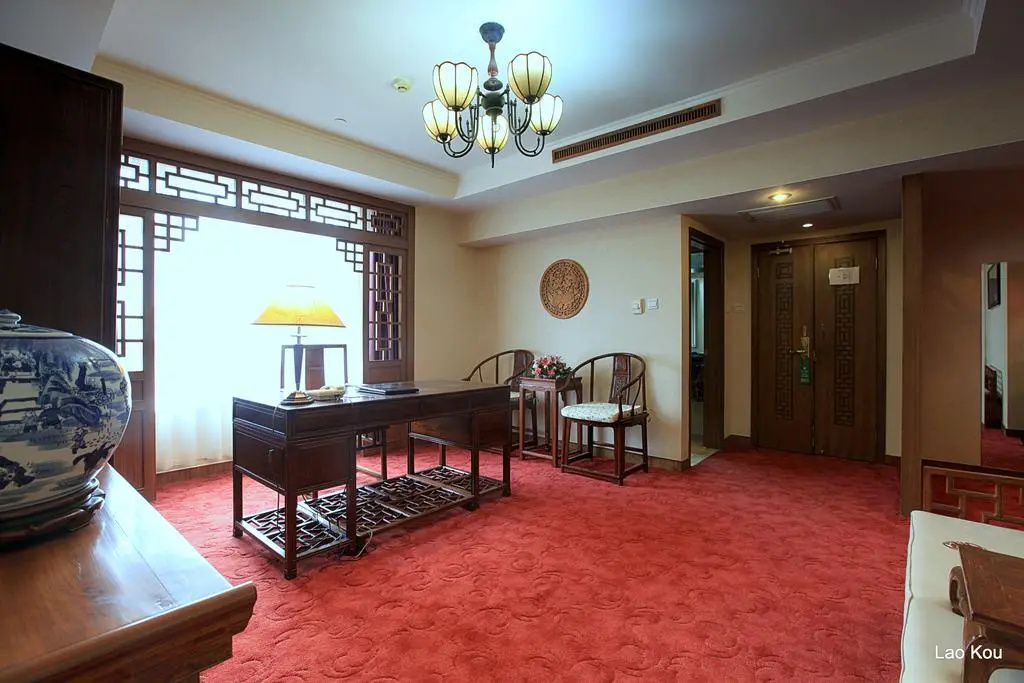 Lobby & Reception