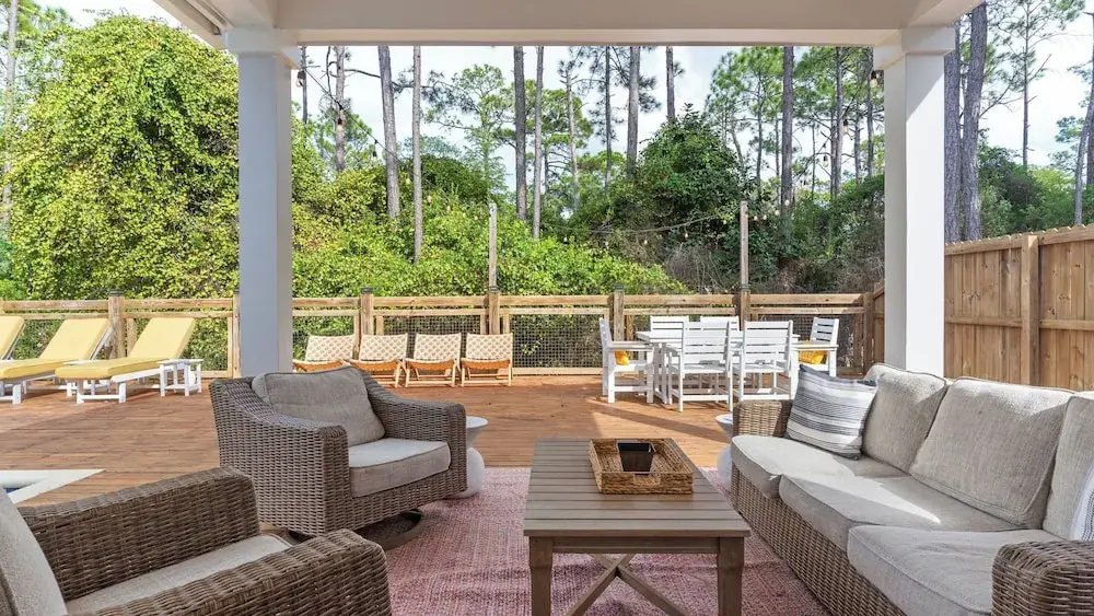 Priv Heated Pool + Hot Tub, Boat-friendly, Sleeps 16! Good Times by Avantstay