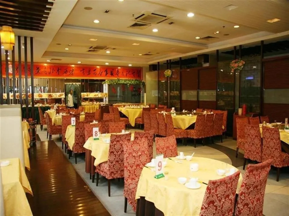 Food & Beverage
