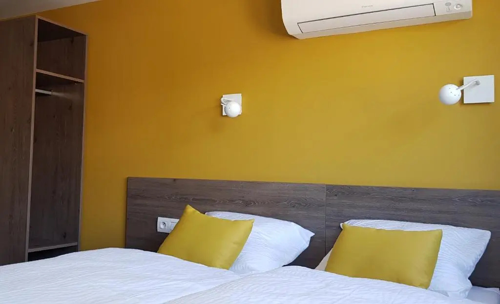 Standard Double room (full double bed)