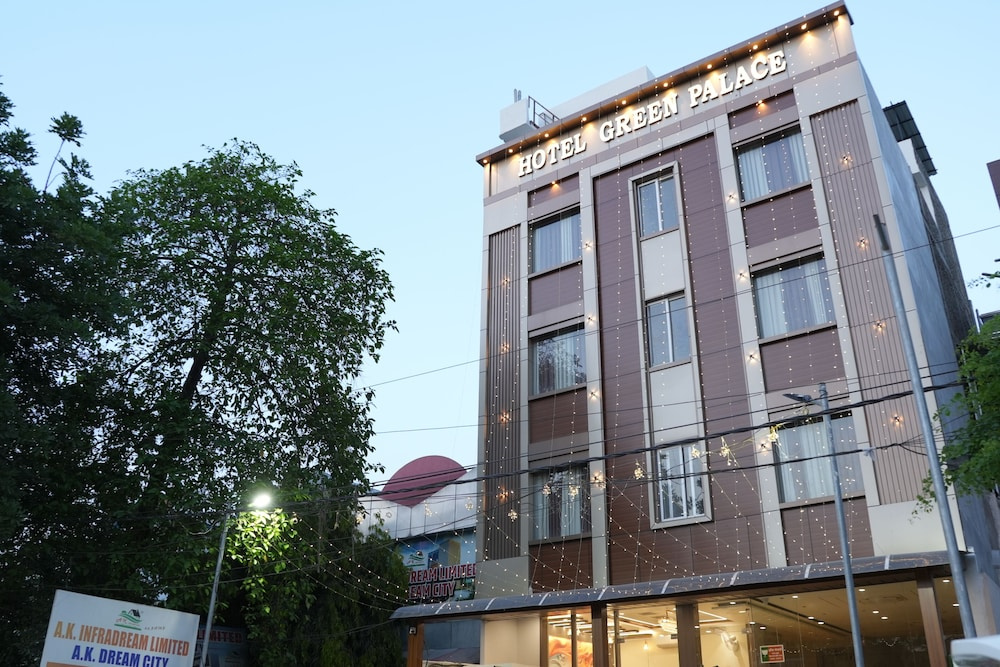 Hotel Green Palace