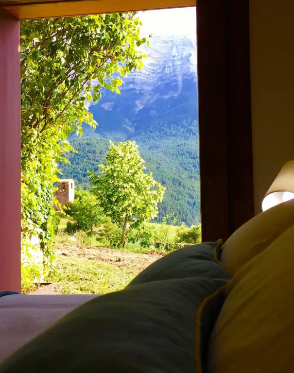 Standard Double room with mountain view (full double bed)