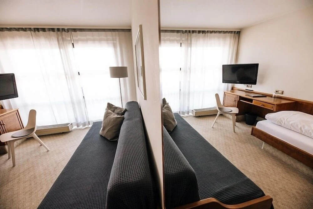 Comfort room