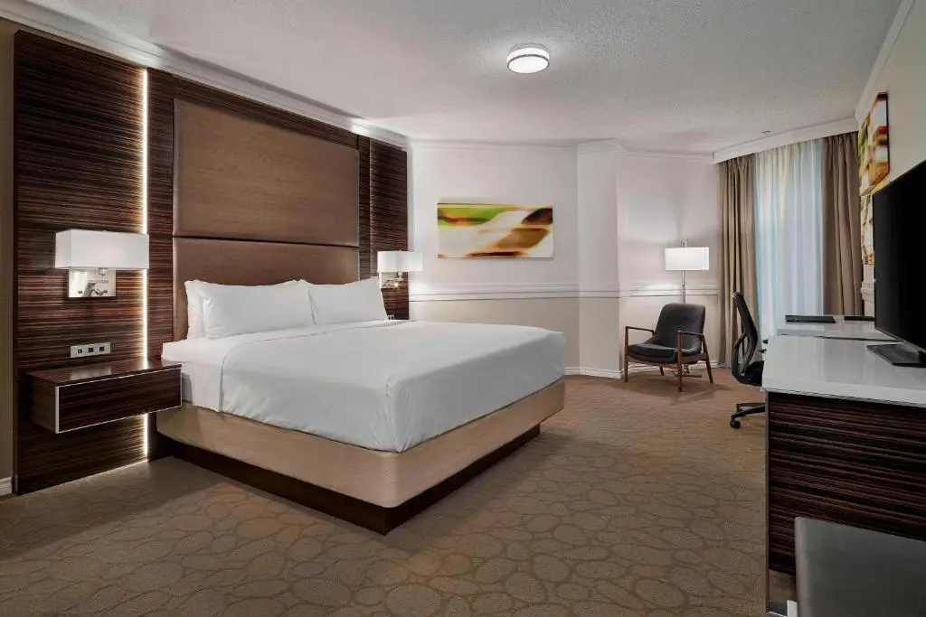 Delta Hotels by Marriott Edmonton Centre Suites - Chambres