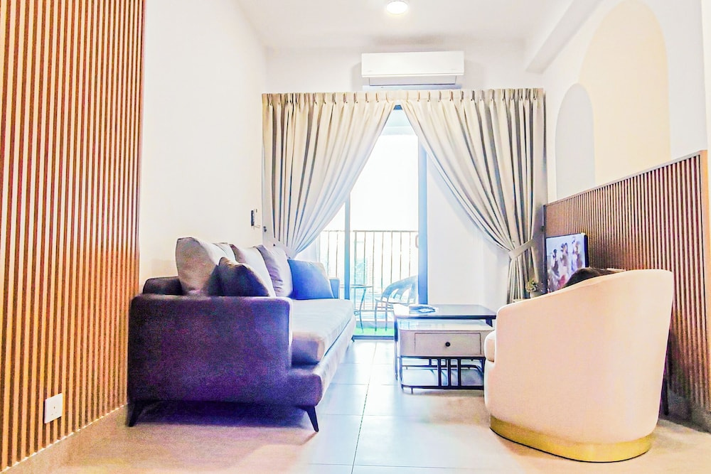 Mall Suite at Sunsuria Forum by HCK