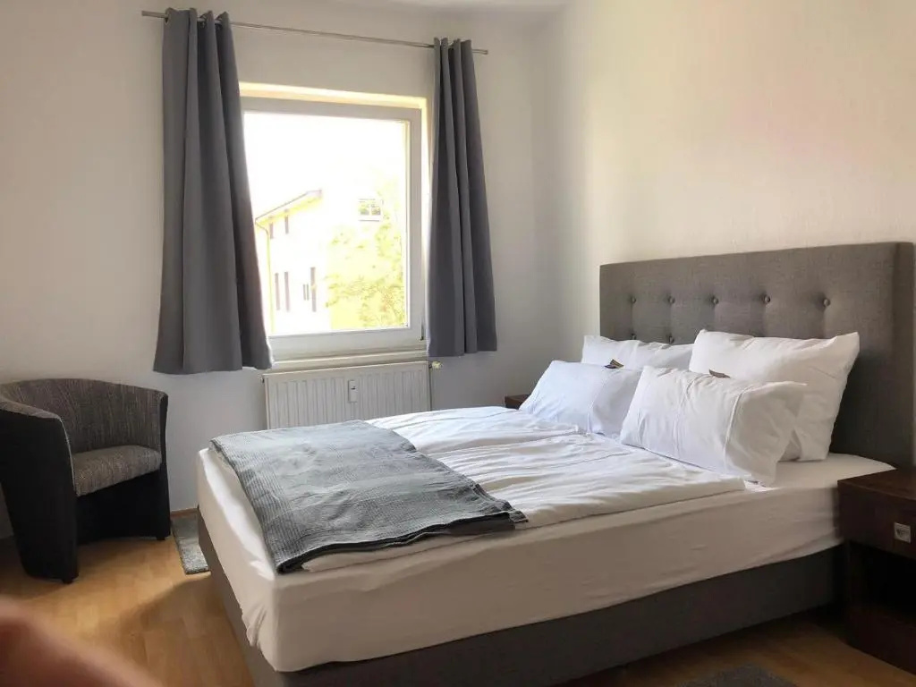 Hotel Zur Alten Oder Frankfurt - Chambres