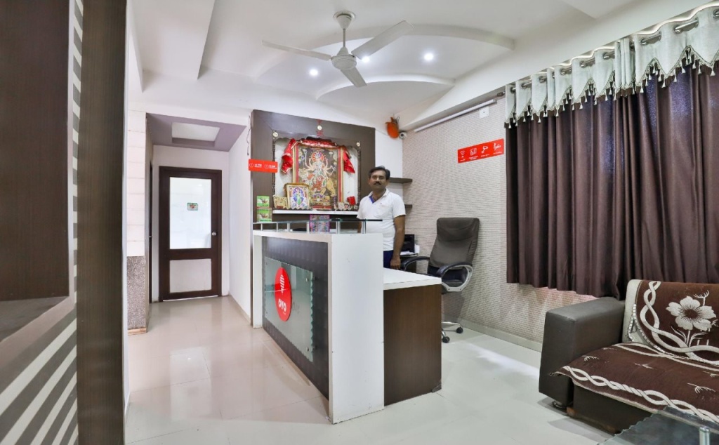 OYO 2656 Hotel Sunstar