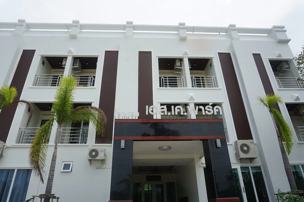 S.K. Park Hotel