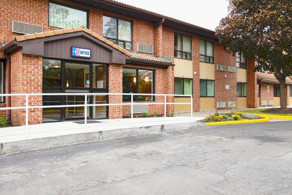 Motel 6 East Syracuse, NY – Airport