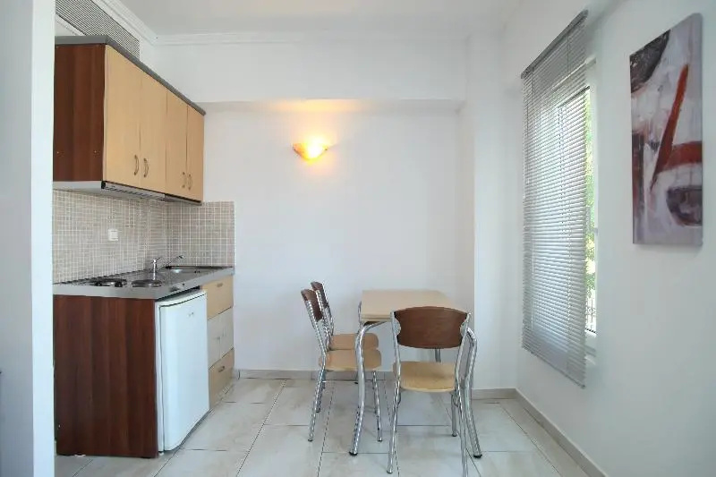 Naias Beach Hotel - Chambres