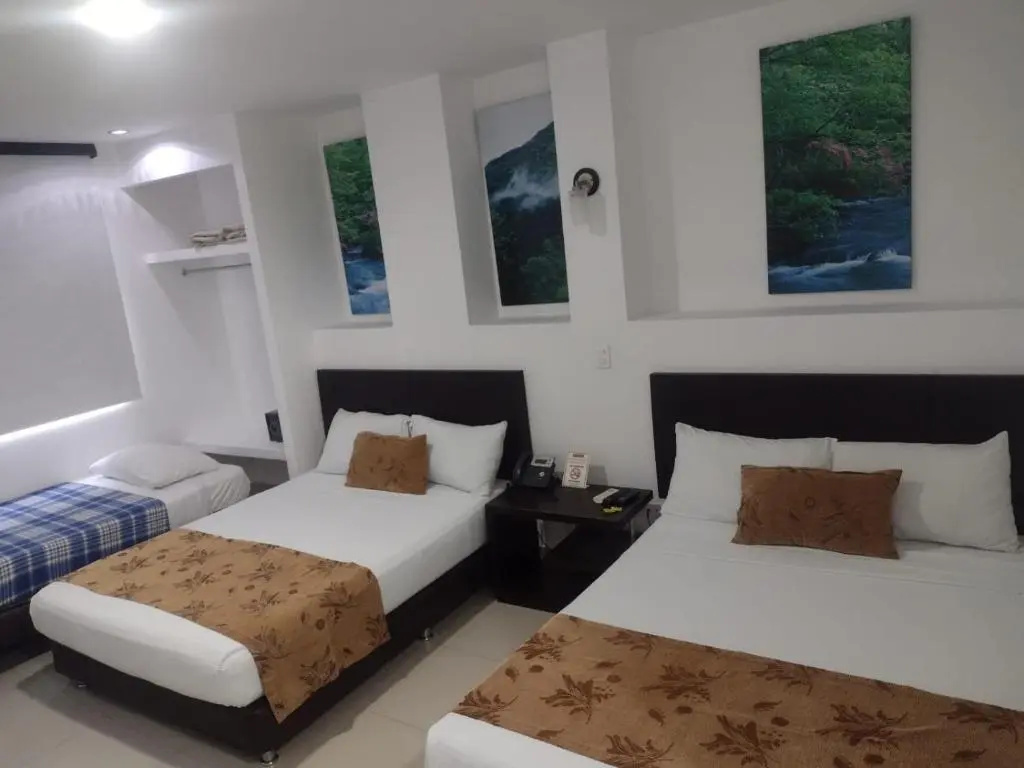 Standard Triple room