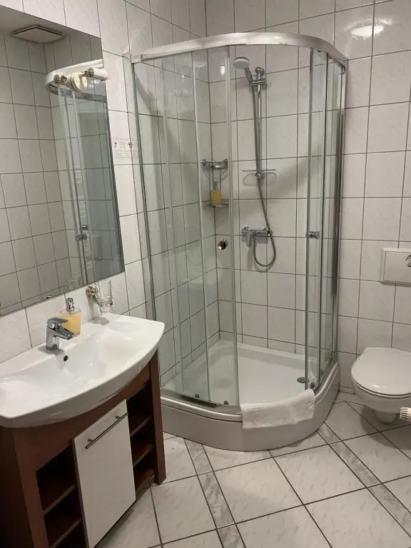 Hotel Am Schloss - Frankfurt An Der Oder - Chambres