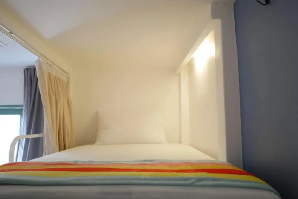 Bed in Dorm with balcony