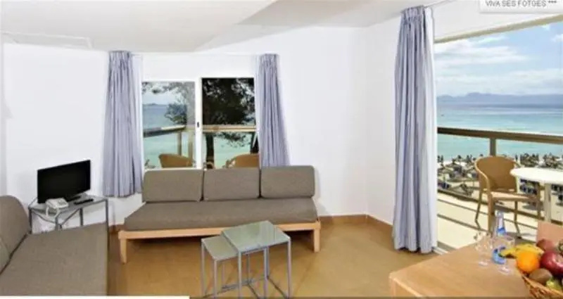 Apartment with sea view