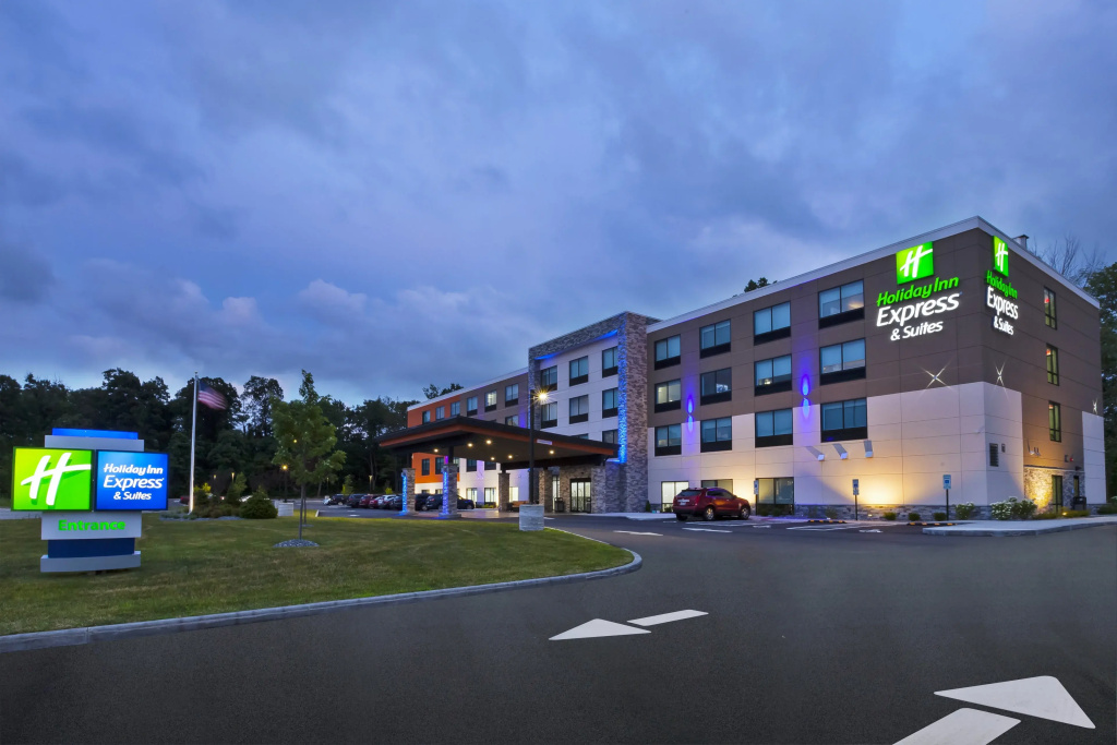 Holiday Inn Express & Suites Painesville - Concord by IHG
