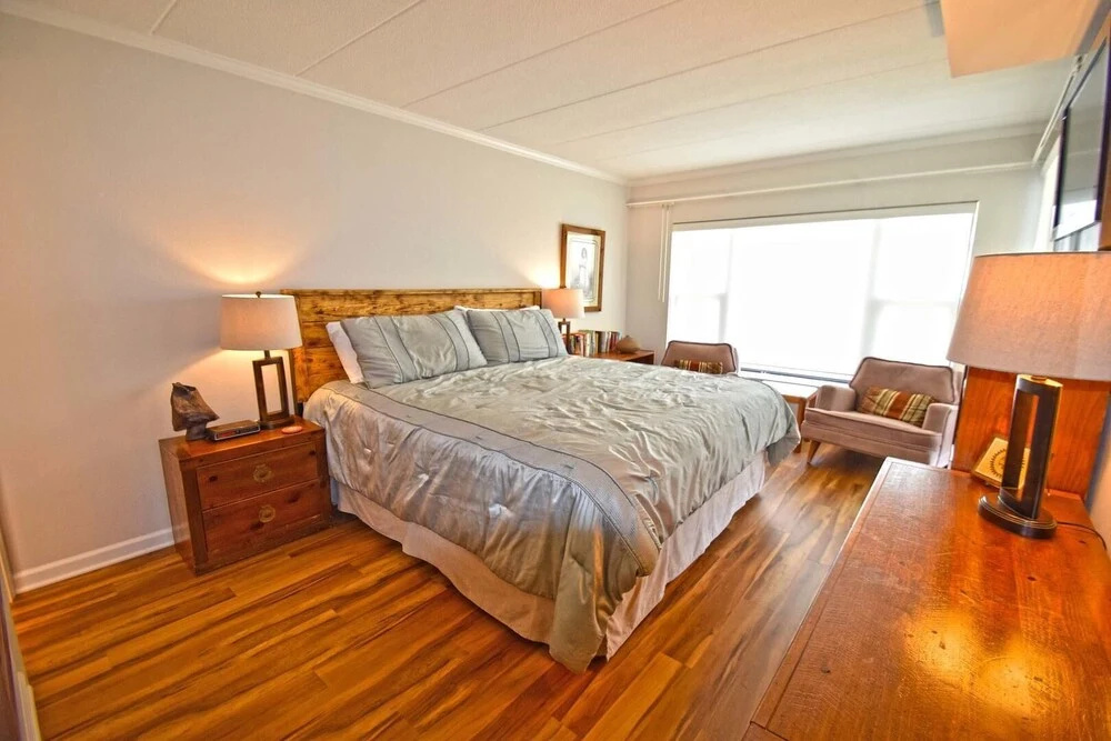 Constellation House 510 2 Bedroom Condo by RedAwning
