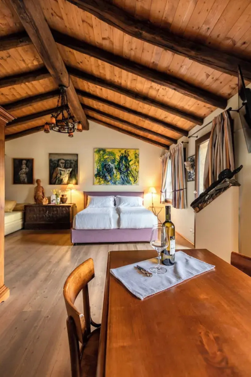 Superior Double room (full double bed)