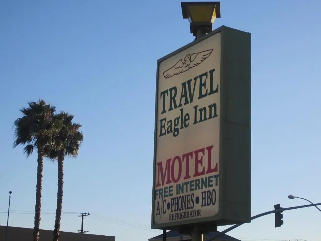 Travel Eagle Inn Motel — фото