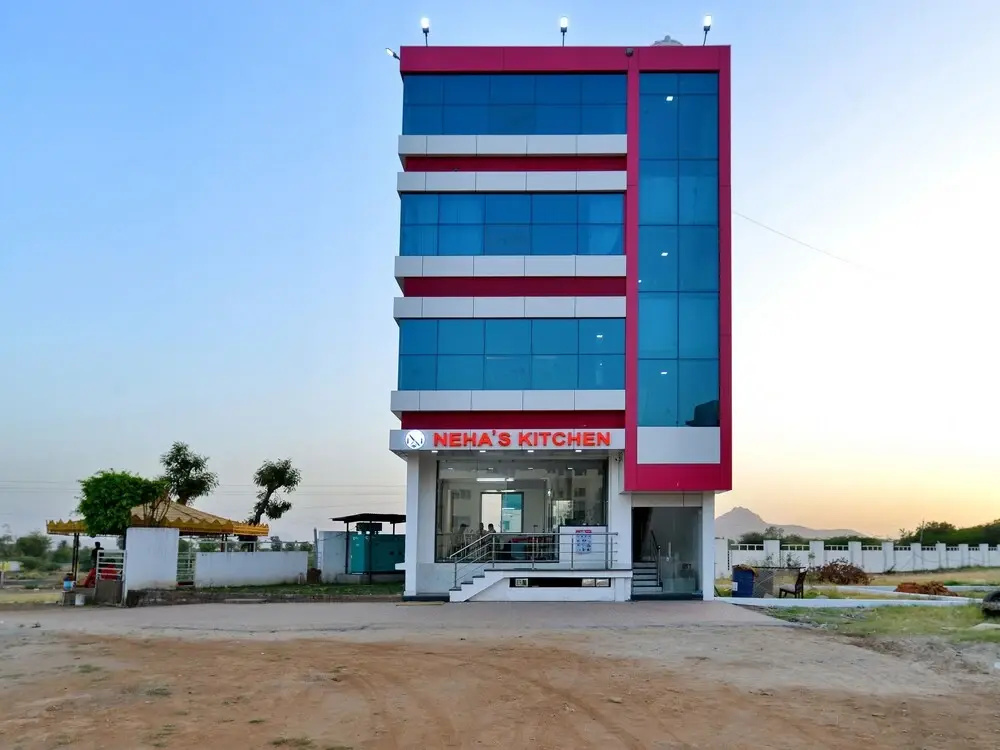OYO 12961 Neha's Kitchen & Highway Inn