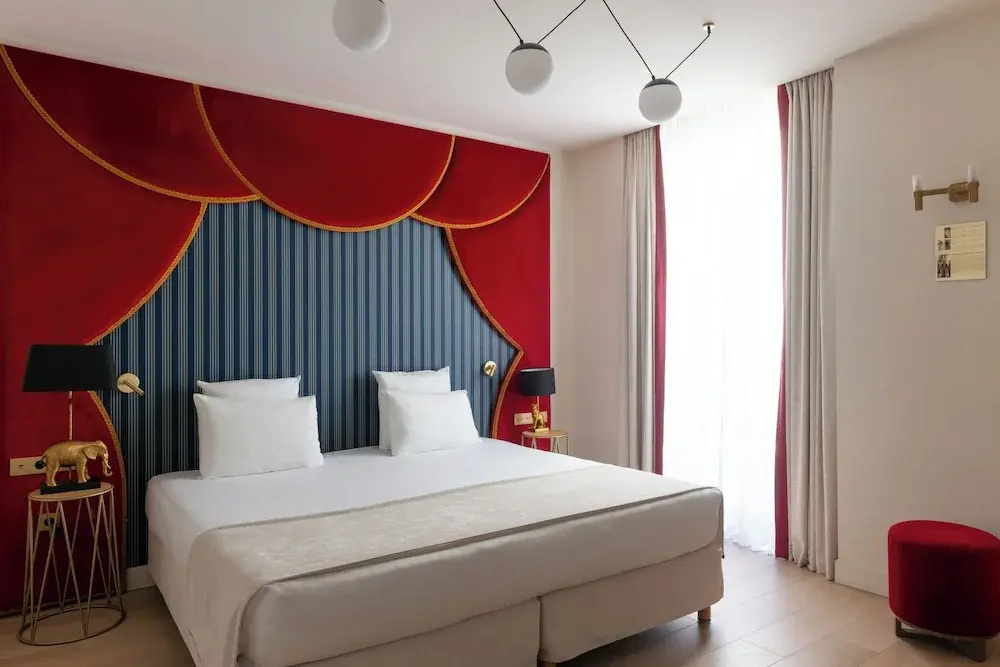 Superior room