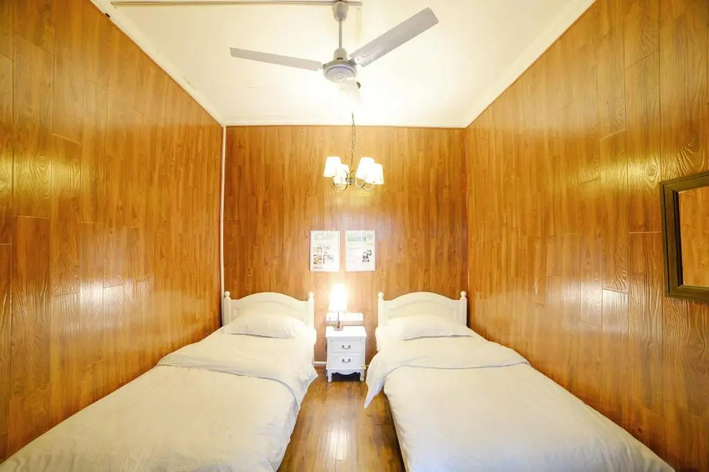 Comfort room