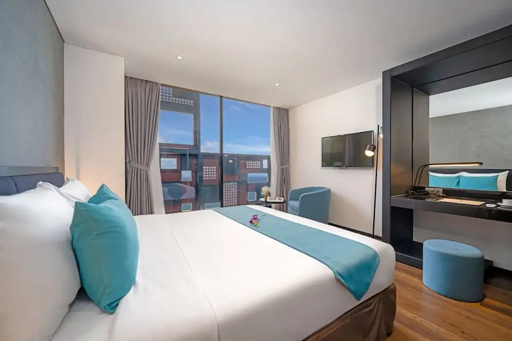 Premier Double room with sea view full double bed