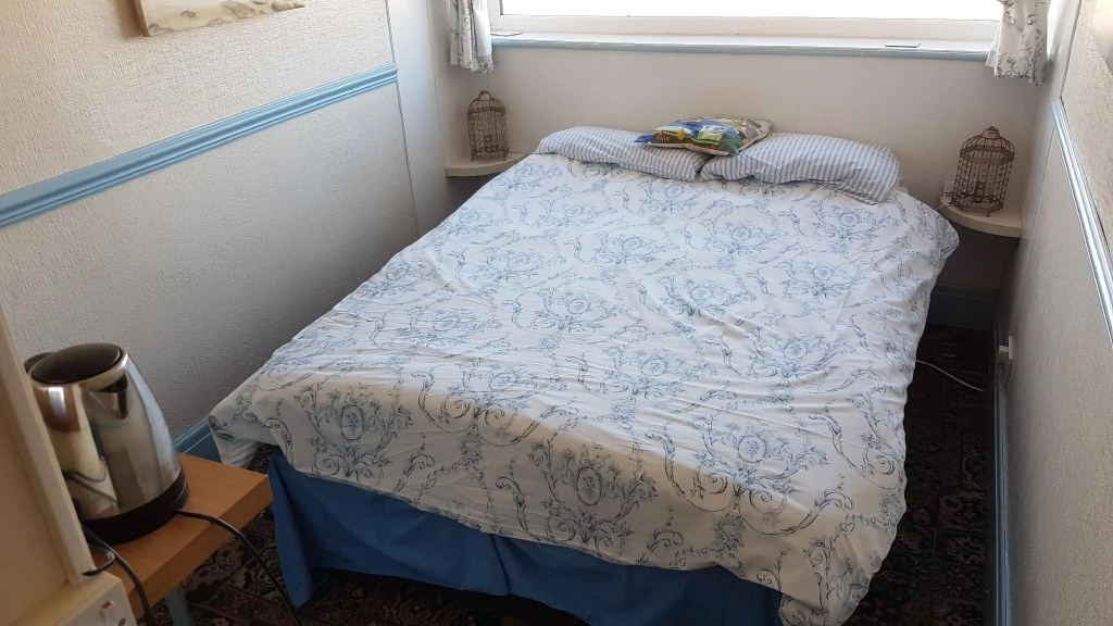 Standard Double room (full double bed)