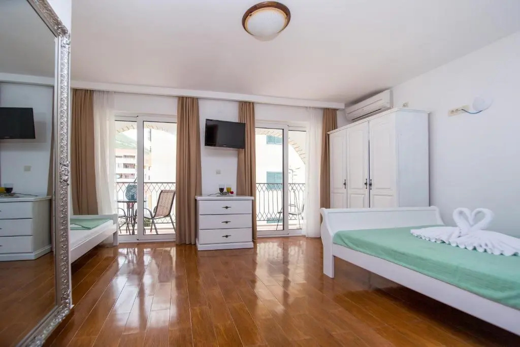 Luxury Triple room