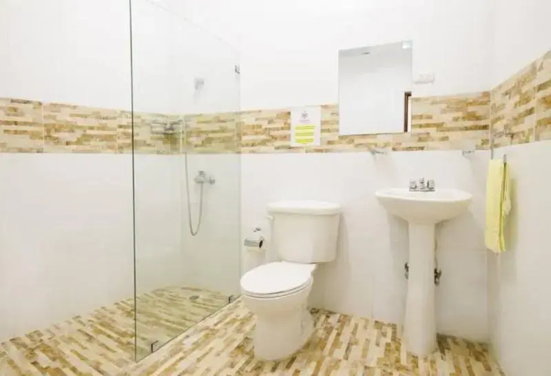 Deluxe Double room (full double bed)