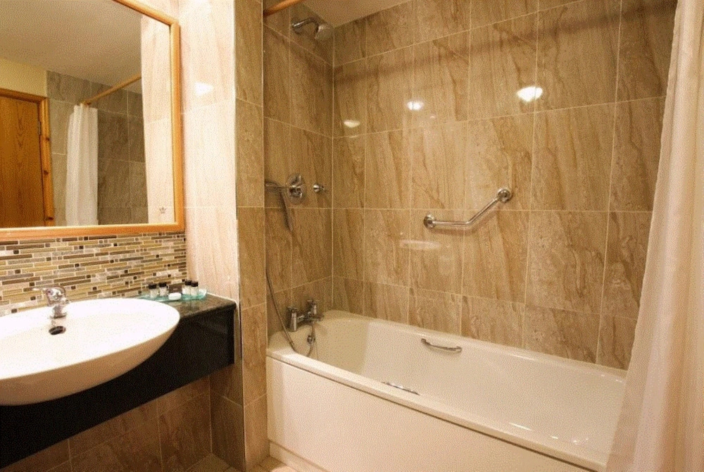 Tullamore Court Hotel - Chambres