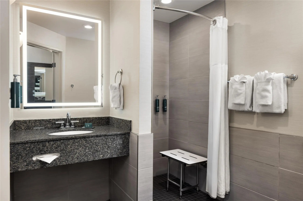 Doubletree by Hilton Hotel Racine Harbourwalk - Chambres