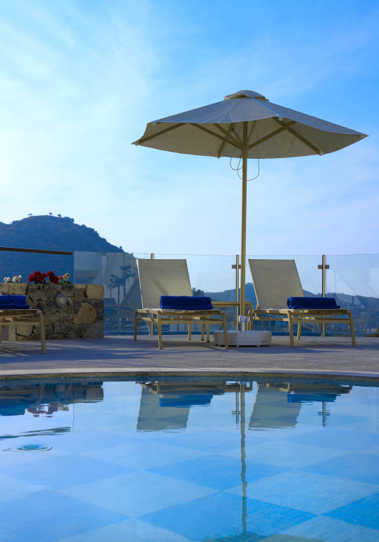Beach & Waterfront