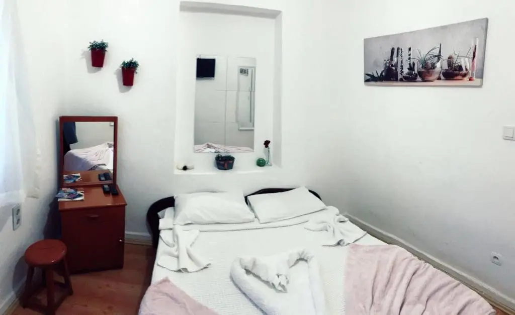 Standard Double room (full double bed)