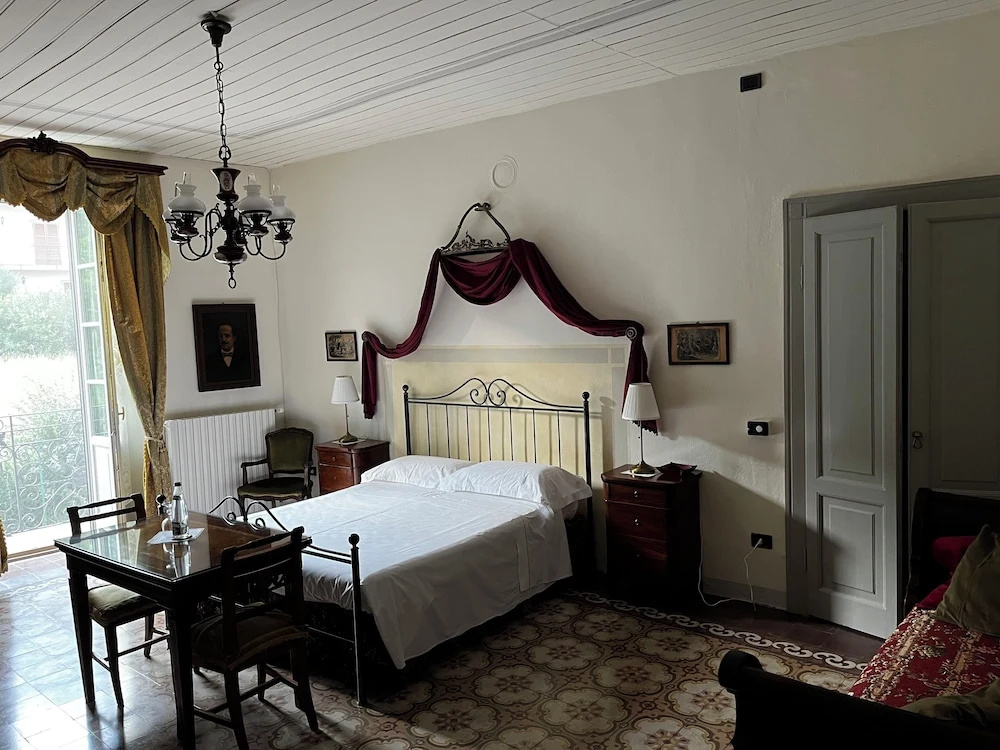 Comfort room